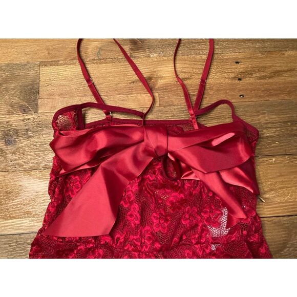 Lingerie Medium red bow crotch less lace sexy bodysuit - Picture 4 of 8